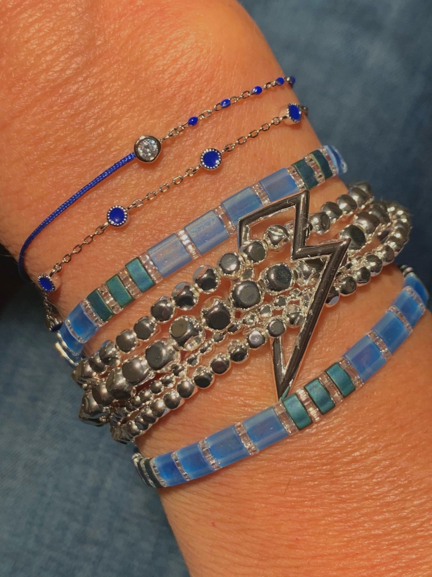 Chain and Intermittent Blue Enamel Beaded Bracelet